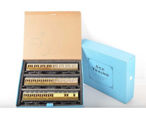 Ace 0 Gauge modern issue C/1 3-car GWR Clerestory roof Passenger coaches, all 3rd, all 1st and Brake 3rd, all coaches have be