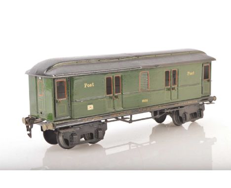 Marklin Gauge 1 Continental outline Ref: 18691 Post 34cm coach, in Green lined in orange with gold 'Post' and number 18691 to