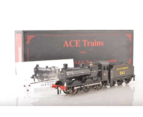 V Ace 0 Gauge modern issue E/5 0-6-0 Loco & Tender southern black Q class, No.541, 2/3 rail electric, E, Box VG with instruct