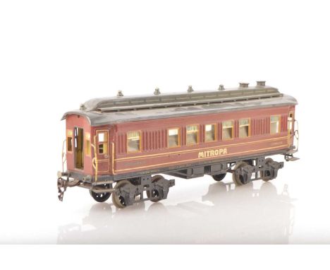 Marklin Gauge 1 Mitropa Speisewagen (Dinning car) in Red and Gold, 40 cm with large gold 'MITROPA' lettering to the sides ope