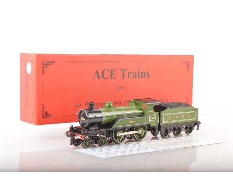 Ace 0 Gauge modern issue E3 4-4-0 Loco & Tender LNER green Celebration class,   No.2006, 3-rail electric, slight damage to th