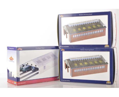 Bachmann Scenecraft 00 Gauge boxed Carriage Shed and Modern Servicing Depots (3), 44-083 Carriage Shed and pair of 44-017 Mod