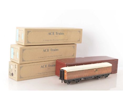Ace 0 Gauge modern issue C/4 group of LNER Passenger coaches (4), 1st/3rd No.63291, Buffet car No.650, and a pair of full Bra