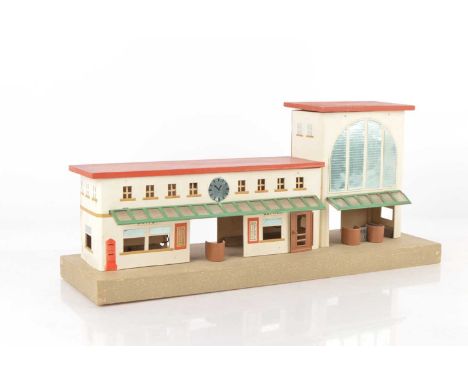 Kibri Large scale wooden base and stiff card buildings of a Continental outline Station, measuring 20*7*9 inches (51*18*23 cm