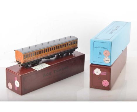Ace 0 Gauge modern issue C/1 group of Metropolitan coaches (3), all 3rd, all 1st and Brake 3rd, 2 coaches still factory seale