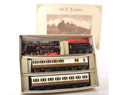 V Ace Trains 0 Gauge Modern issue E/3 Celebration passengers set, consisting of a 4-4-0 Loco & Tender L&NER lined black named