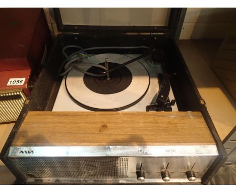 Retro Phillips mono record player. Not available for in-house P&amp;P, contact Paul O'Hea at Mailboxes on 01925 659133 