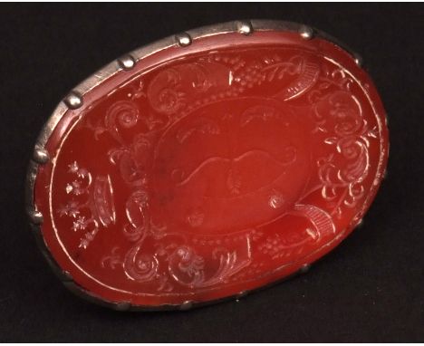 Large late 18th/early 19th century silver mounted fob seal, inset with an oval carnelian? engraved with a coronet over a cres