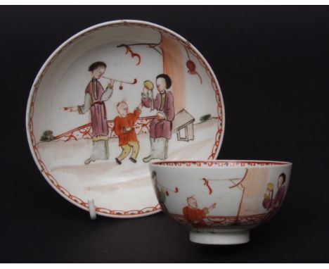 Lowestoft tea bowl & saucer circa 1780 decorated with a Mandarin style pattern of Chinese figures in a garden including a man
