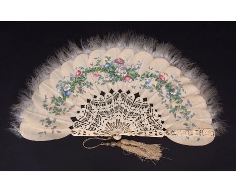 Late 19th/early 20th century carved and pierced bone 18 stick fan, decorated throughout with pierced detail, mirrored sequins