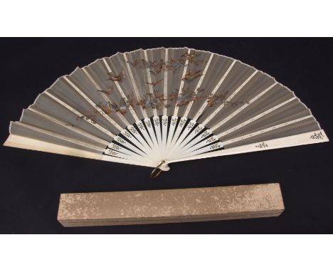 Late 19th century carved and gilt highlighted 18 stick bone fan with carved detail and further gilt highlighted floral detail