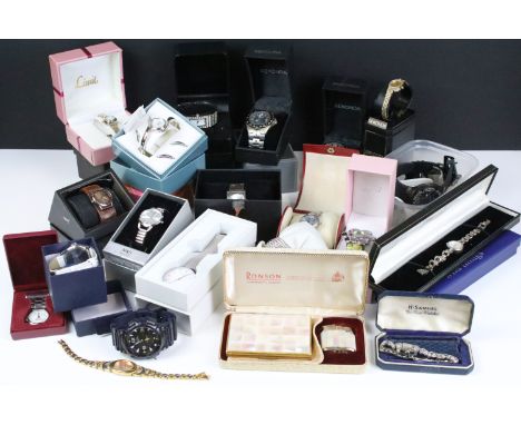 A collection of contemporary and vintage ladies and gents wristwatches to include Sekonda, Casio, Limit....etc.. 