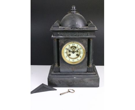 19th Century Victorian slate mantle clock of classical form with round face and roman numerals to the chapter ring. Measures 
