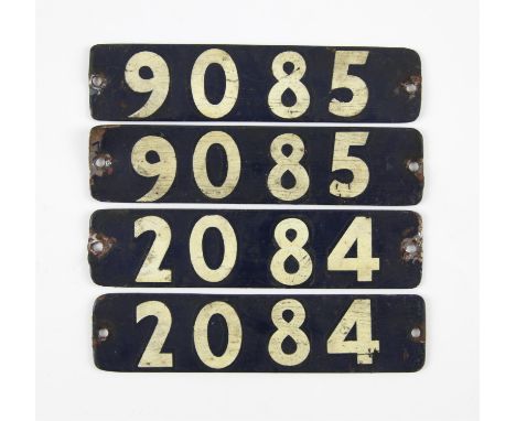 Set of London Underground enamel stock-number plates from 1959. Two matching pairs (2084 and 9085). (4). Provenance: The vend