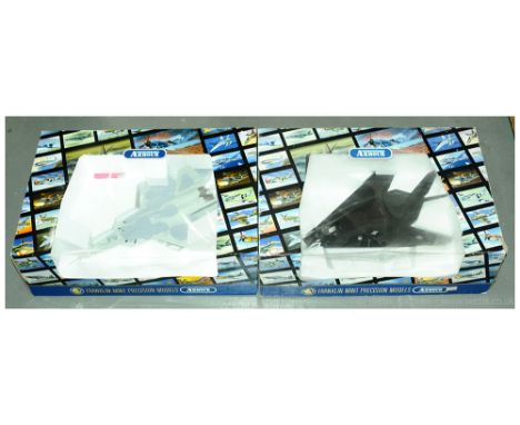 Franklin Mint Collection Armour, a boxed pair of 1:48 scale military aircraft comprising of B11E366 F-22A Raptor '01 &amp; B1