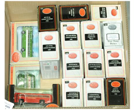 EFE (Exclusive First Editions) a boxed group to include 23207 AEC RF MkII Coach ?London Country N.B.C.?, 10132 AEC RT Bus ?Lo