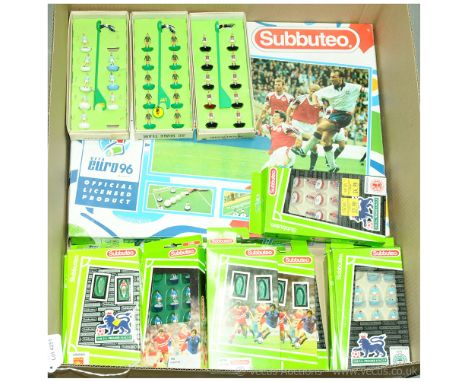 Subbuteo Football, a mixed group of early &amp; later issue teams &amp; set. To include 62 Australia, 7 West Ham, 63784 Middl