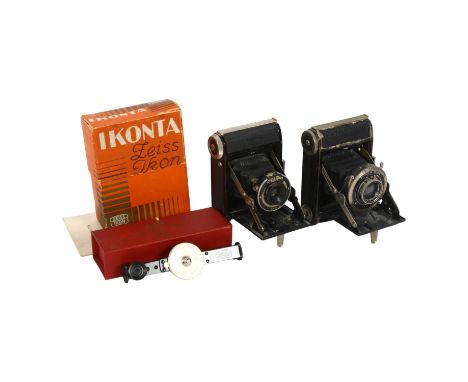 A Zeiss Ikon Ikonta folding camera Novar-Anastigmat 1:6.3 F=5CM lens, and a Zeiss Ikon Compur-Rapid folding camera with a Car