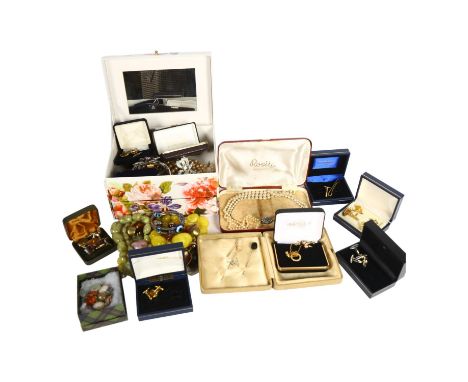 A box of mixed costume jewellery, cufflinks, brooches, jewellery box etc 