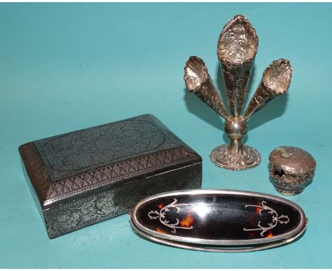 A Continental silver epergne stand with three holders, (no glass flutes), import marks for London 1895, a silver-mounted tort