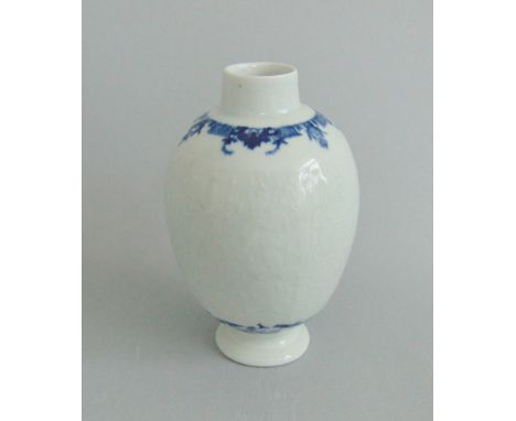 A Worcester chrysanthemum moulded blue and white tea caddy, circa 1770, 13cm highProvenance: The late Noel Howard CollectionC