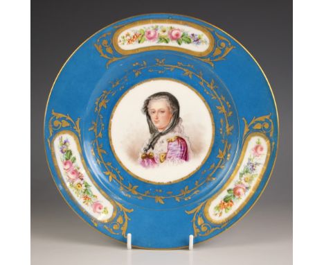 A Sevres Chateau Des Tuileries porcelain cabinet plate, circa 1844, the well painted with a bust length portrait of a courtie