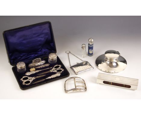 A selection of silver items, including an Edwardian cased silver mounted manicure set, Levi &amp; Salaman, Birmingham 1900, c