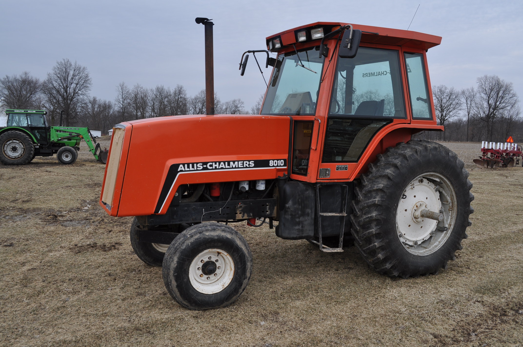 1982 Allis Chalmers 8010 tractor, power direct 20 spd, CHA, 2 remotes ...