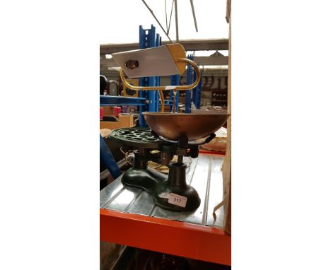 A bankers lamp and a set of vintage kitchen scales complete with bell weights 