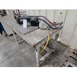 POWERED WOOD TOP TABLE & 3 HYDRAULIC CYLINDER
