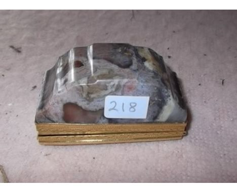 Hardstone & gilt metal snuff box