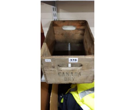 VINTAGE CANADA DRY WOODEN CRATE