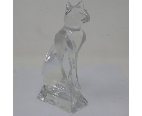 Lead crystal cut cat signed J G Durand France, H: 13 cm. UK P&amp;P Group 2 (£20+VAT for the first lot and £4+VAT for subsequ