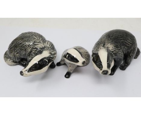 Beswick badger family (3), no cracks or chips, largest L: 11 cm. UK P&amp;P Group 2 (£20+VAT for the first lot and £4+VAT for