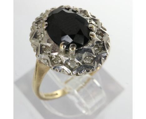 9ct gold cluster ring set with sapphire and diamonds, size K, 2.4g. UK P&amp;P Group 0 (£6+VAT for the first lot and £1+VAT f