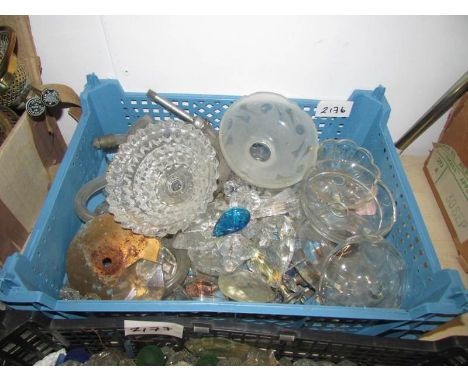 A tray of glass chandelier droppers, dishes etc.,