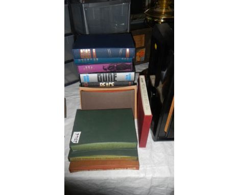 A quantity of interesting Folio books, mainly fiction including Dune (approximately 13 volumes)