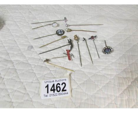 A collection of stick pins.