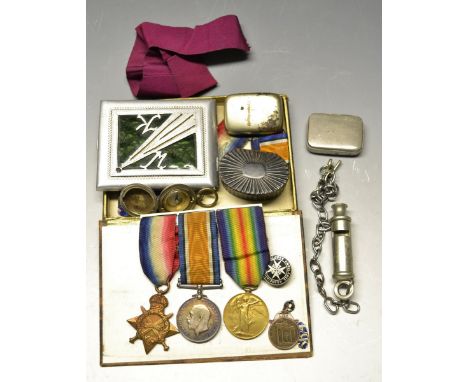 Medals, World War One, 1914/15 Star Trio, 65035 DVR L. RICHARDSON R.F.A.; sovereign case compass; 1915 whistle; snuff boxes; 