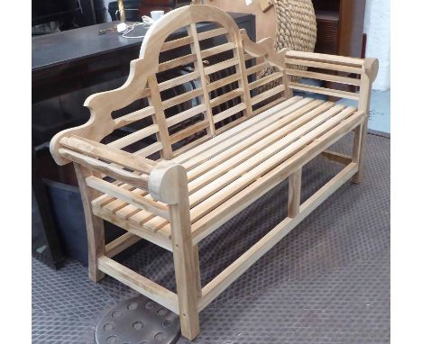 MARLBOROUGH/LUYTENS BENCH, in teak, on square supports, 165cm L.