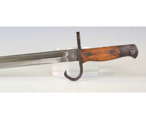 An early 20th century Japanese Type 30 Arisaka bayonet with single-edged fullered blade, blade length 40cm, Japanese arsenal 