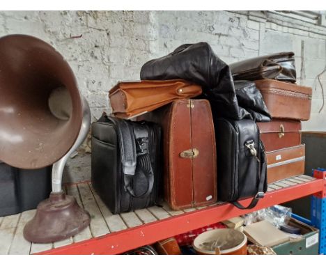 A vintage loud speaker together with a quantity of luggage to include 4 suitcases, 2 briefcases and 3 holdalls, etc. 