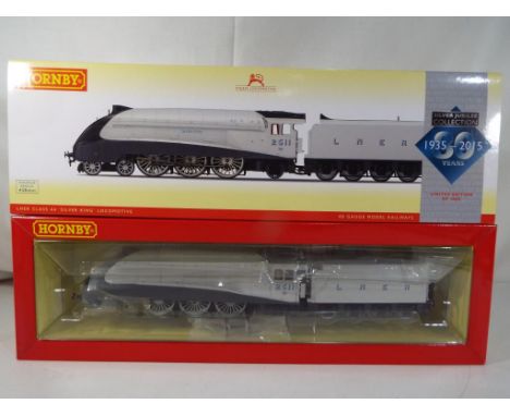 Model Railways -  Hornby OO gauge LNER Class A4 Silver King Steam Locomotive Limited Edition of 1000 produced, loco is in min