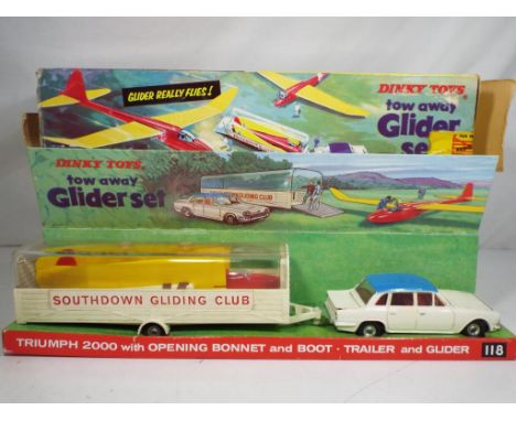 Dinky - #118 Tow Away Glider set with Triumph 2000 with opening bonnet and boot with trailer and glider, model nm but could u