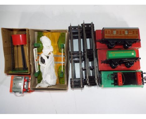 Model Railways - Hornby O gauge track, wagons and buffer stop, most items in original vg to e boxes, items e to m, Est £40 - 