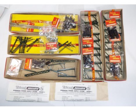 Model Railways - Tri-ang OO gauge overhead electric lines comprising R418, R416 and 3 x R36 also included in the lot is seven