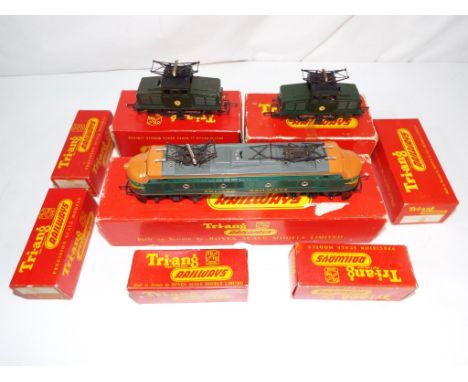 Model Railways - eight items of Tri-ang rolling stock in original boxes comprising three electric locos R254 x 2 and R 159 al