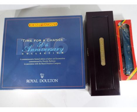 Model Railways - three Hornby and Tri-ang OO gauge items comprising R650 Royal Doulton set, 357 a Tri-ang diesel in associate