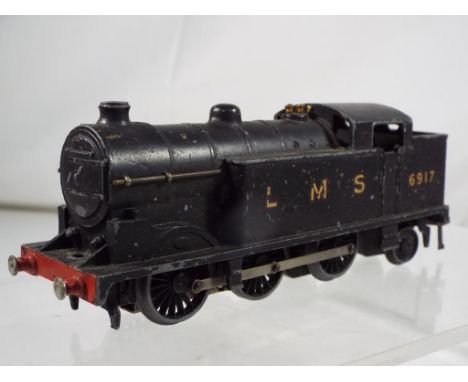 Model Railways - Hornby Dublo OO gauge 3 rail class N2 steam loco 0-6-2 in LMS black op no.6917 in VG condition Est £20 - £40