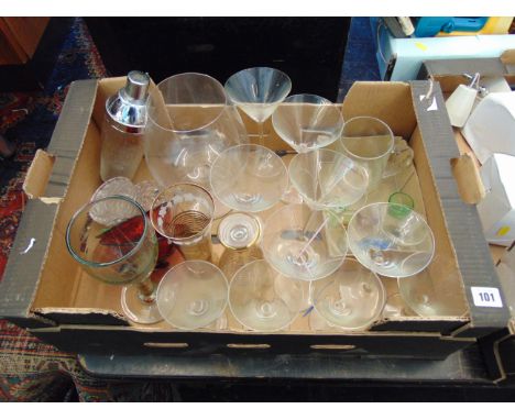 A qty of glassware